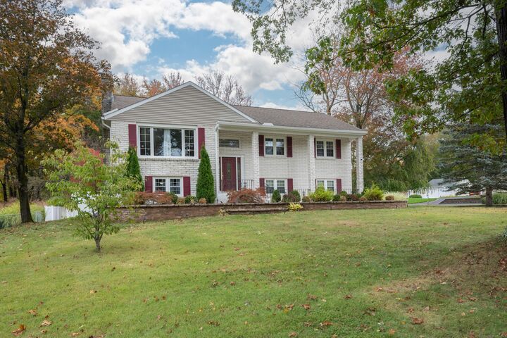 Property Photo:  997 Meriden Avenue  CT 06489