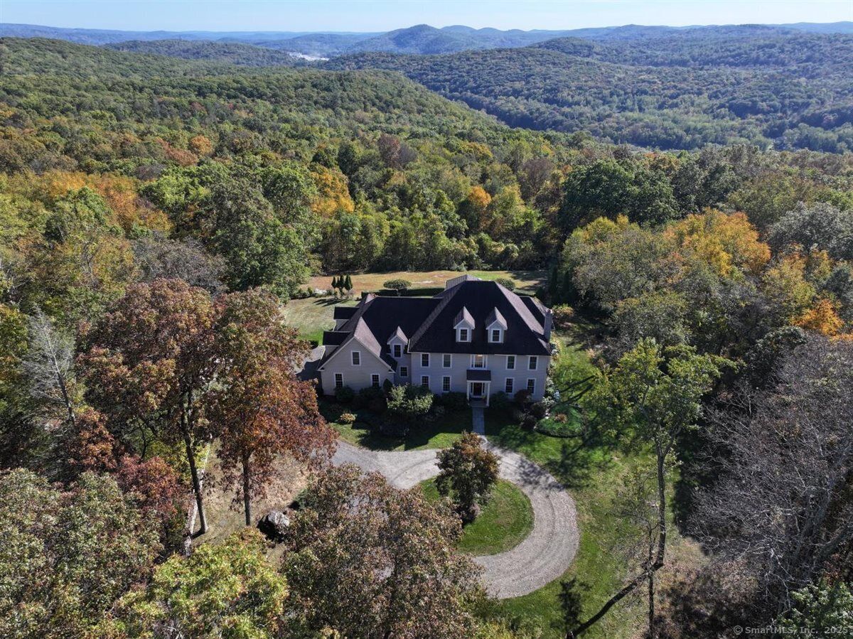 Property Photo:  5 Lyric Lane  CT 06776 