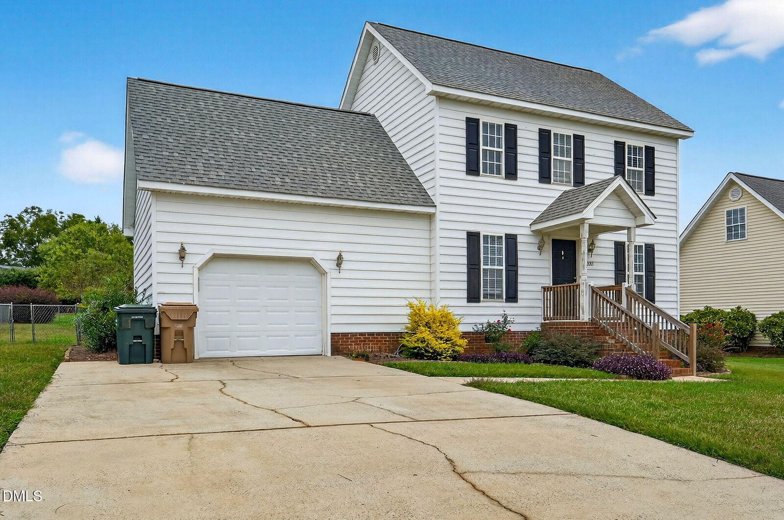 Property Photo:  200 Hunter Way  NC 27520 