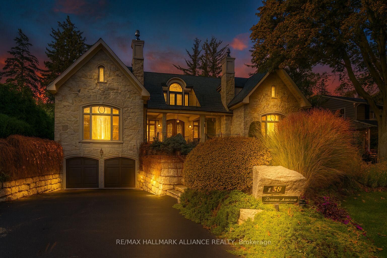 Property Photo: 138 Dianne Avenue ON L6J 4G9