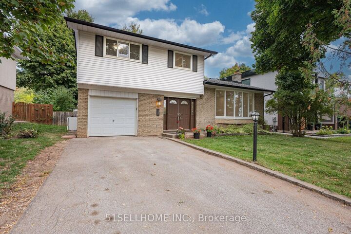 Property Photo:  1253 Kensington Park Road  ON L6H 2G8 