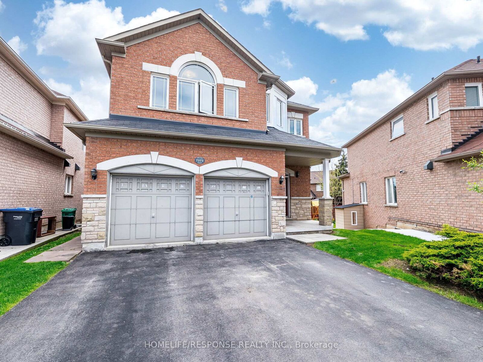Property Photo: 7272 Milano Court ON L5W 0A2