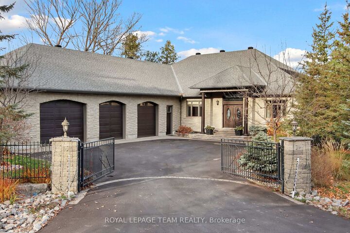 Photo de la propriété:  3886 Armitage Avenue  ON K0A 1T0