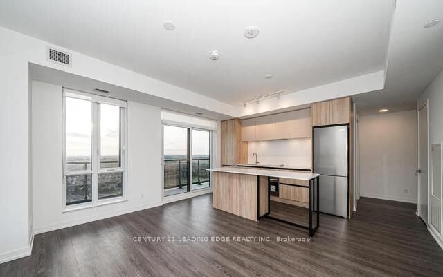 Property Photo:  7950 Bathurst Street N 2503  ON L4J 0L4