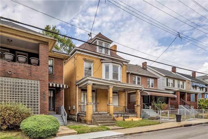 Property Photo: 1817 Montier St PA 15221