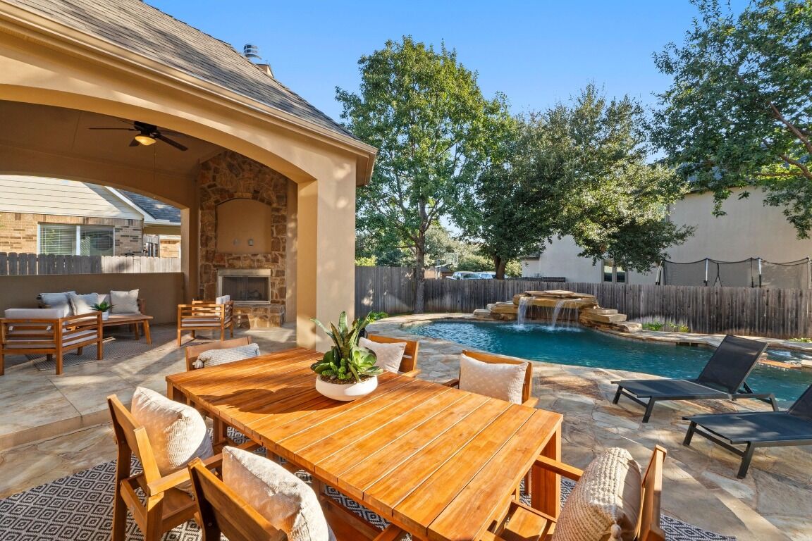 Property Photo: 3913 Obsidian Lane TX 78681