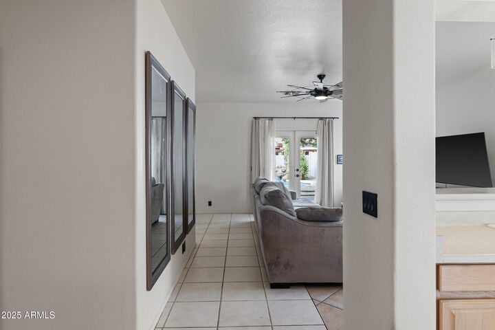 Property Photo:  1140 S Rockwell Street  AZ 85296 