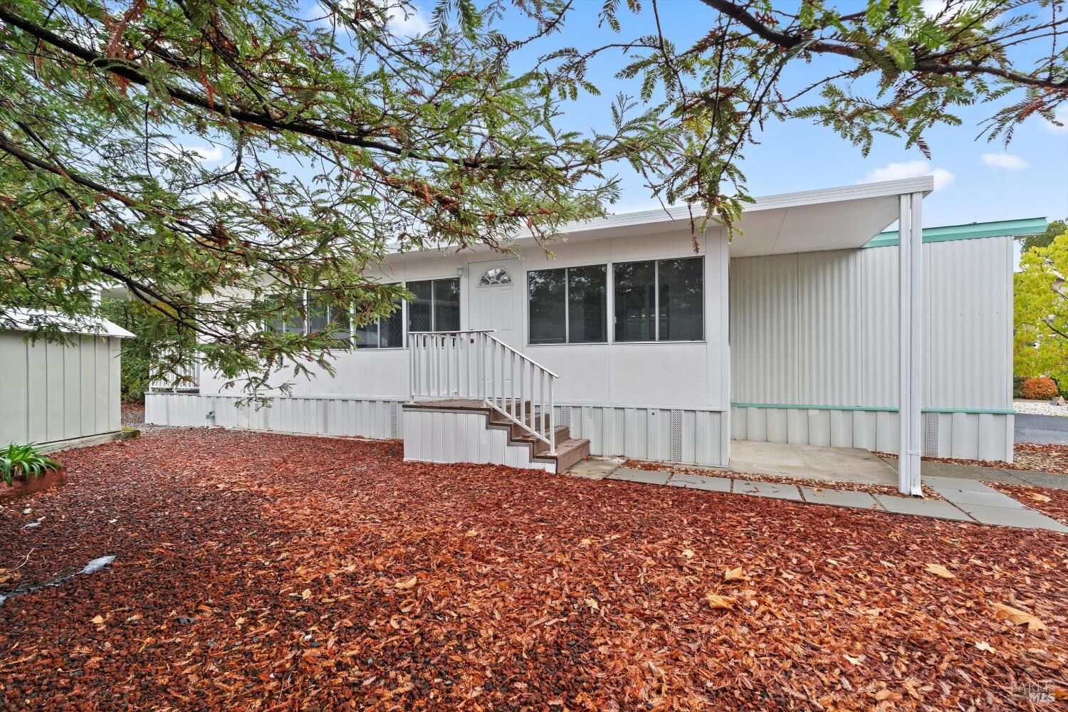 Property Photo: 238 E 7 Flags Circle CA 95476