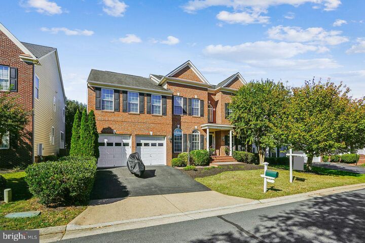 Property Photo: 5716 Macintosh Loop VA 20169