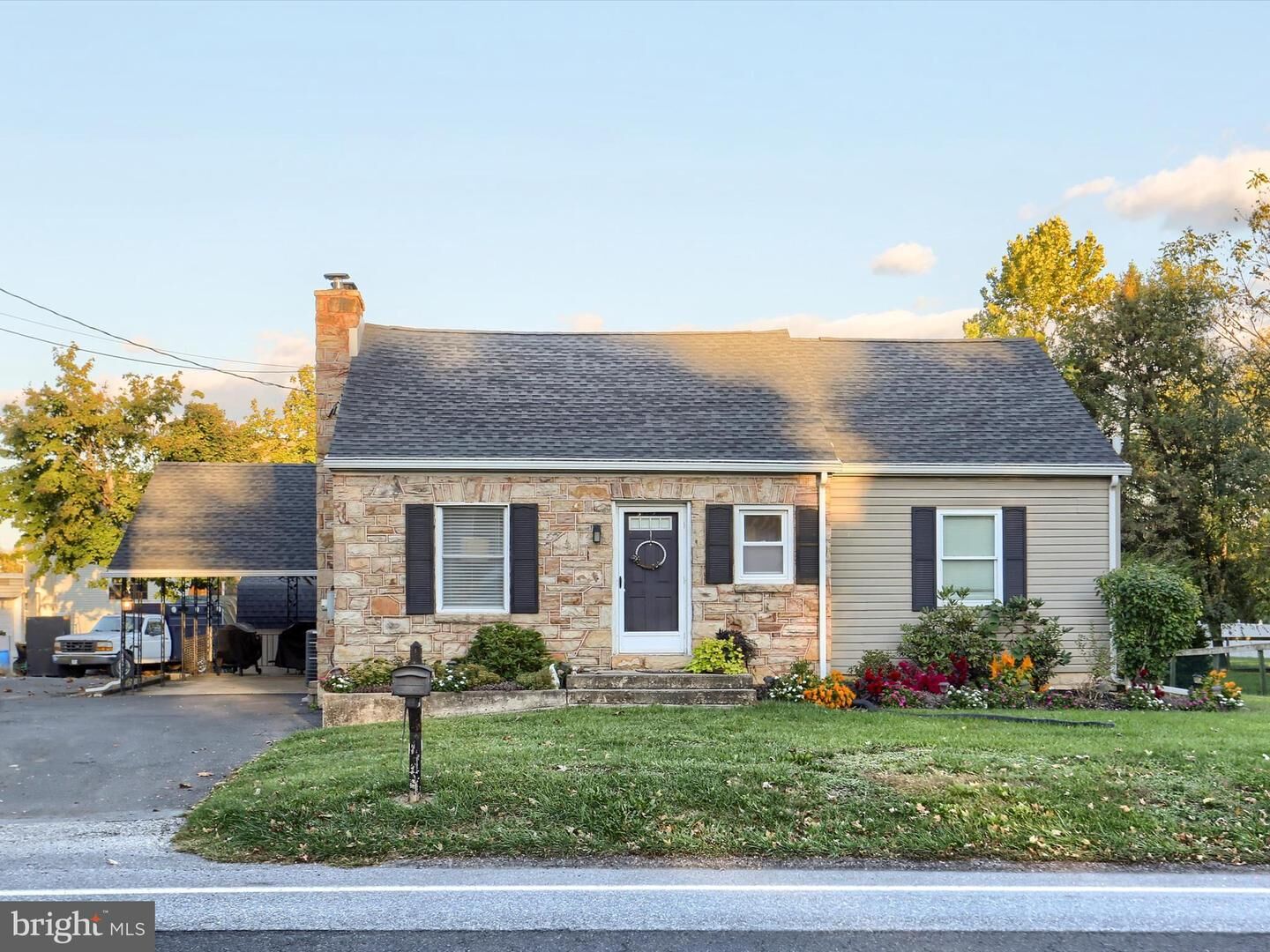 Property Photo:  510 Hogestown Road  PA 17050 