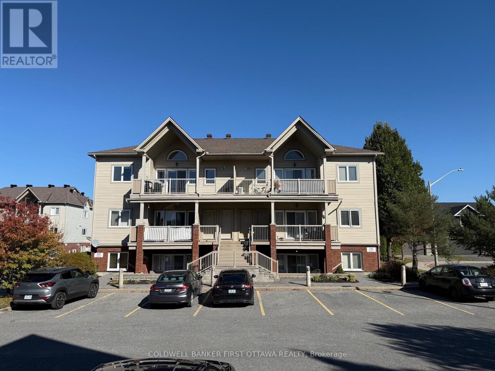 Property Photo: 143 Oldfield Street F ON K2G 7C7