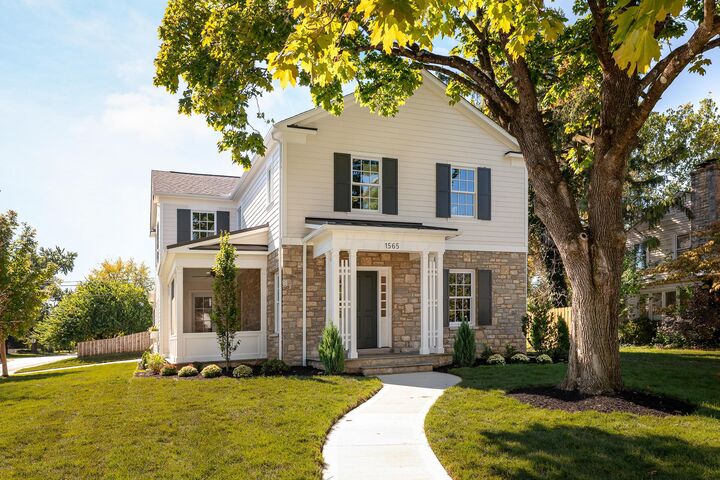 Property Photo:  1565 Berkshire Road  OH 43221 