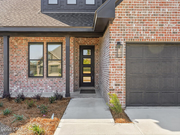 Property Photo: 610 Shady Oaks Lane FL 32444