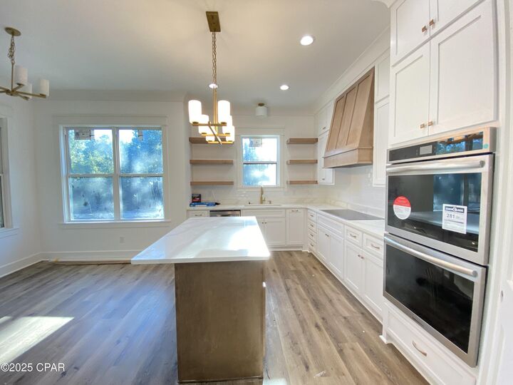 Property Photo: 610 Shady Oaks Lane FL 32444