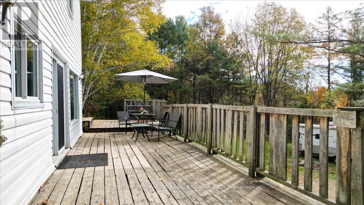 Property Photo: 482 Old L'Amable Road ON K0L 1C0