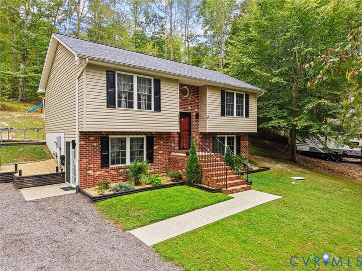 Property Photo:  26315 Hill Road  VA 22546 