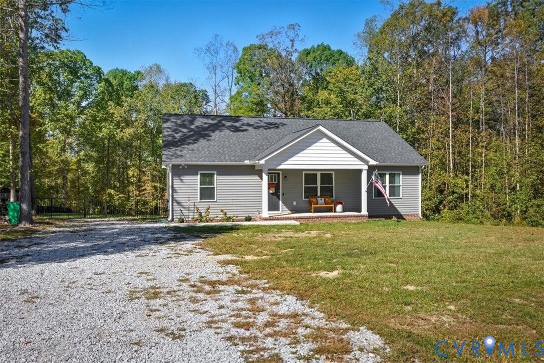 Property Photo: 7540 Silver Maple Drive VA 23083