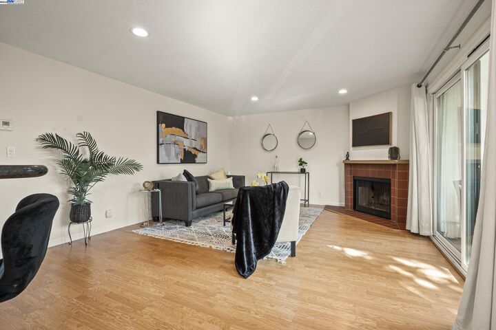 21071 Gary Dr 204  Hayward CA 94546 photo