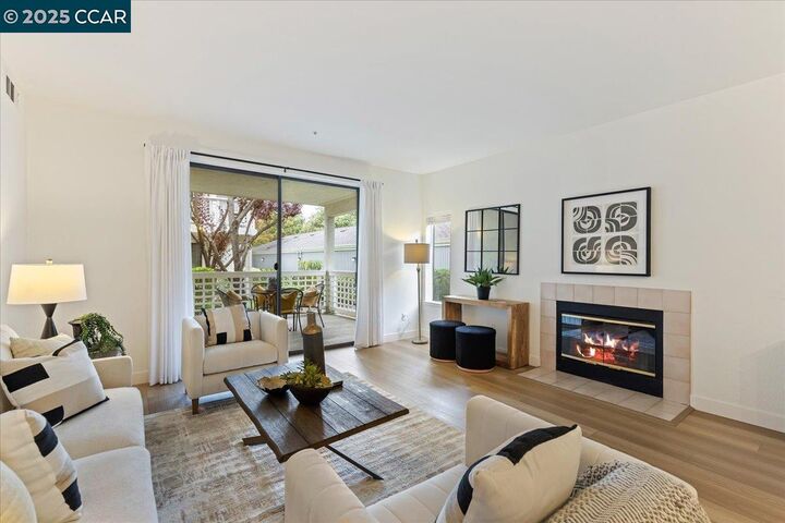 Property Photo: 2592 Oak Rd 160 CA 94597