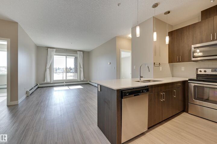 Property Photo: 17 Columbia Avenue 205 AB T9G 1Y7