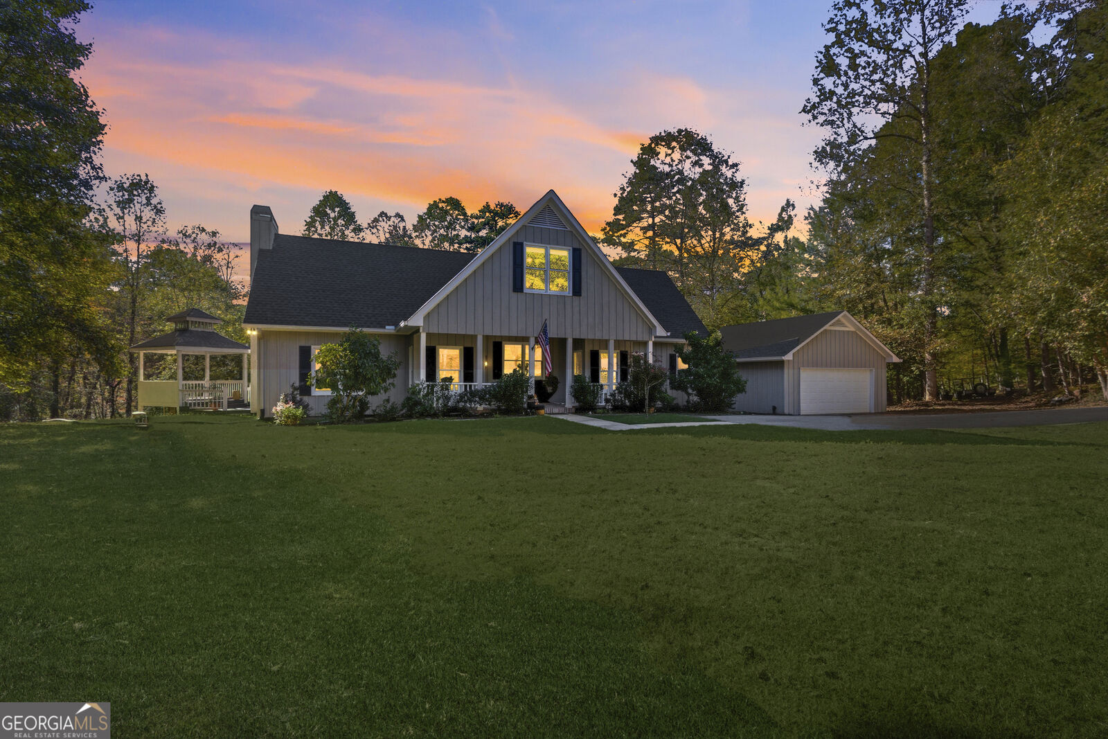 Property Photo:  478 Chattahoochee Glen Road  GA 30523 