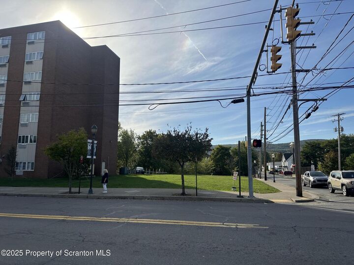 Property Photo: 48 S Main Street S PA 18407