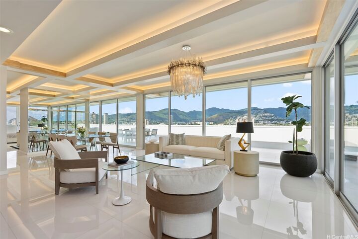 2533 Ala Wai Boulevard Ph  Honolulu HI 96815 photo