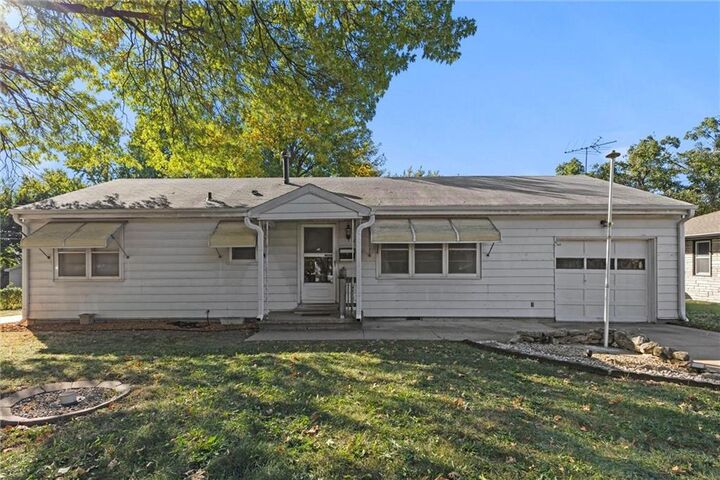 Property Photo:  237 N Blake Street  KS 66061