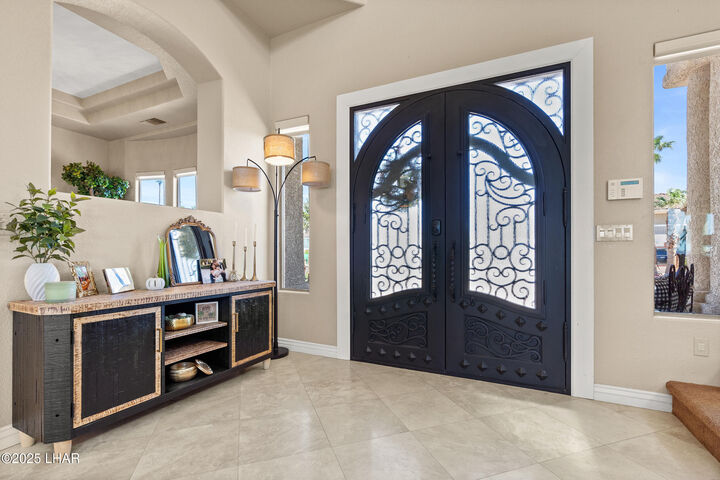 Property Photo: 2405 Wood Ln AZ 86406