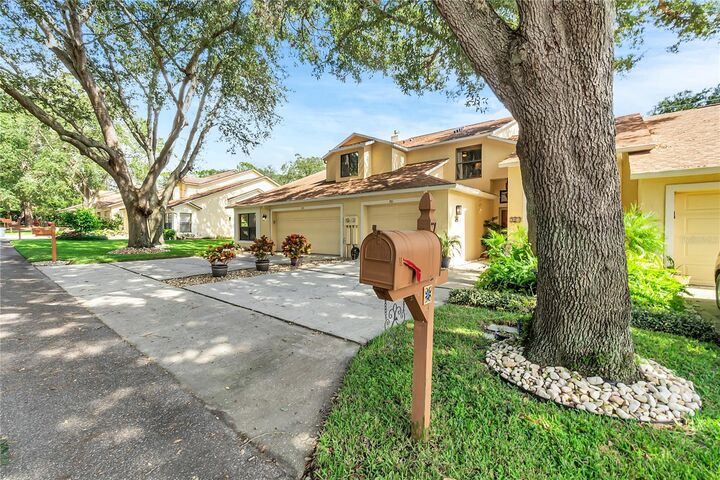 Property Photo: 721 Swan Lane FL 32701