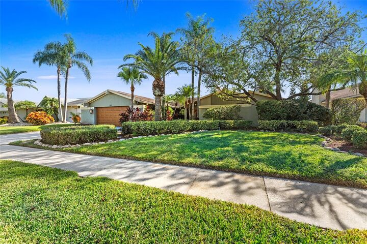 Property Photo: 5819 Dory Way FL 33615