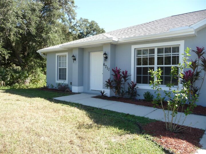 Property Photo: 6711 Locher Road FL 34291