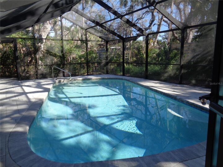 Property Photo:  4894 Oxford Drive  FL 34242
