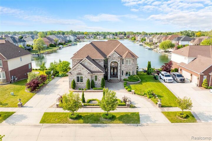 4303 S Lake Lane  Shelby Twp MI 48316 4049 photo