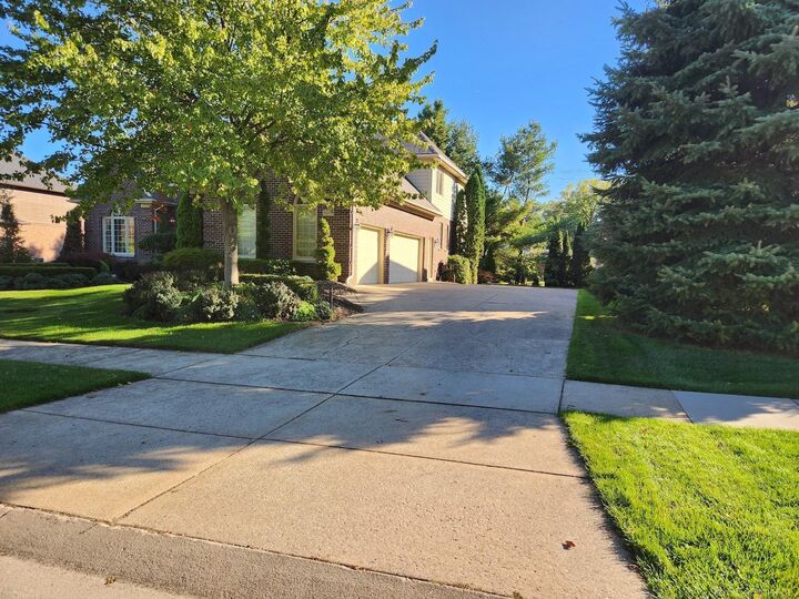 Property Photo:  54060 Birchfield Drive  MI 48316 