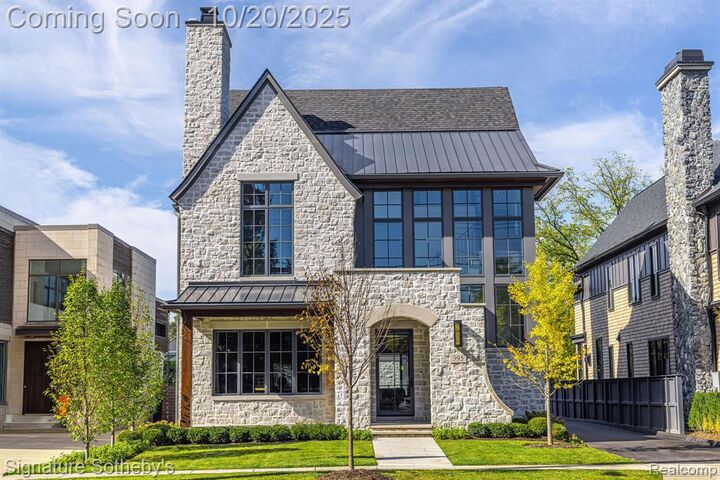 Property Photo: 395 Greenwood Street MI 48009 3812