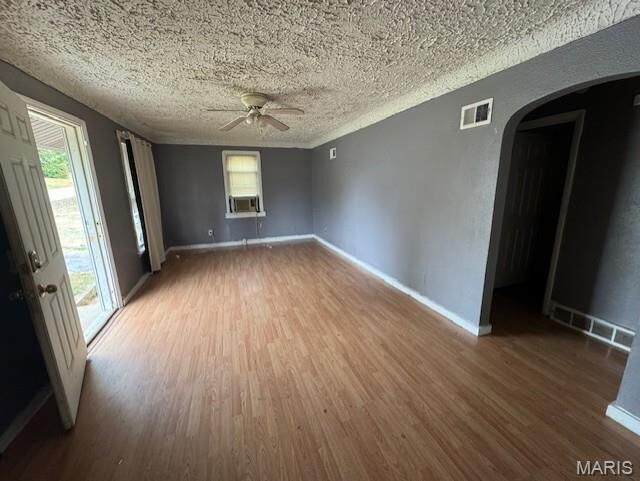 Property Photo: 208 Coppinger Drive MO 63135