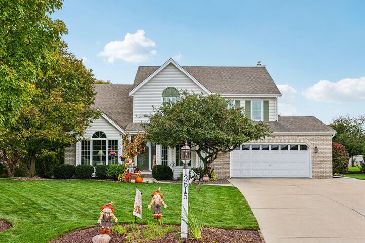 13615 W Kelton Ct  New Berlin WI 53151 photo