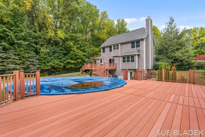 Property Photo: 6814 Dale Court MI 49408
