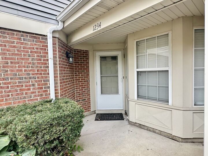Property Photo: 1234 Churchill Court IL 60089