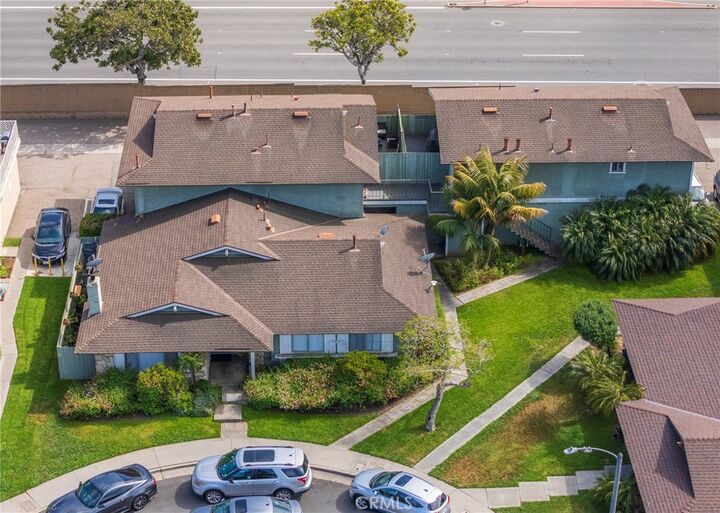 7252 Elk  Huntington Beach CA 92647 photo