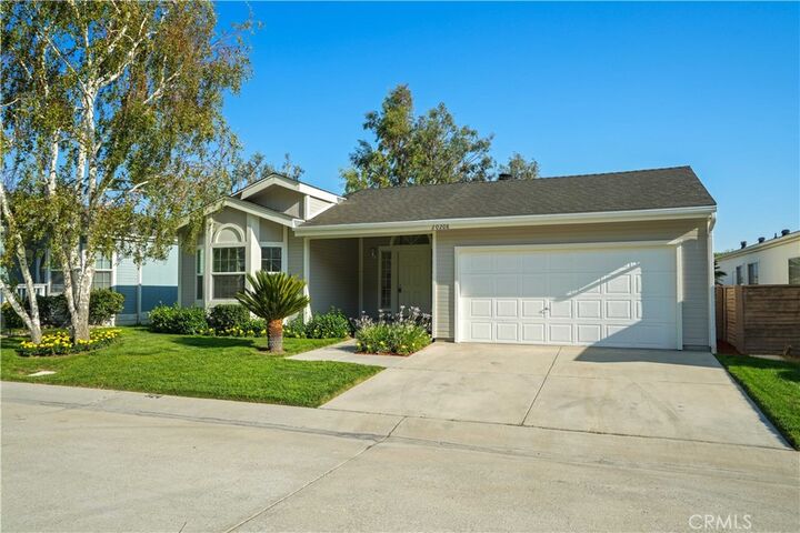 Property Photo: 20208 Northcliff Drive CA 91351