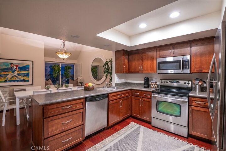 Property Photo:  4350 Via Dolce 311  CA 90292