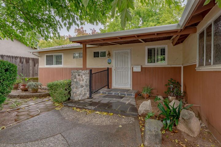 Property Photo: 103 Grenoble Way CA 95630