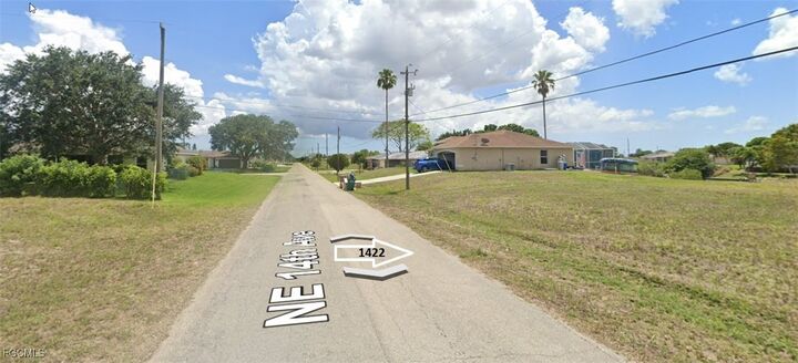 Property Photo:  1422 NE 14th Avenue  FL 33909 