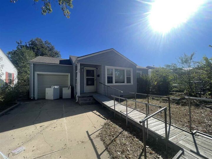 Property Photo:  329 S Sunset St.  OK 74601 