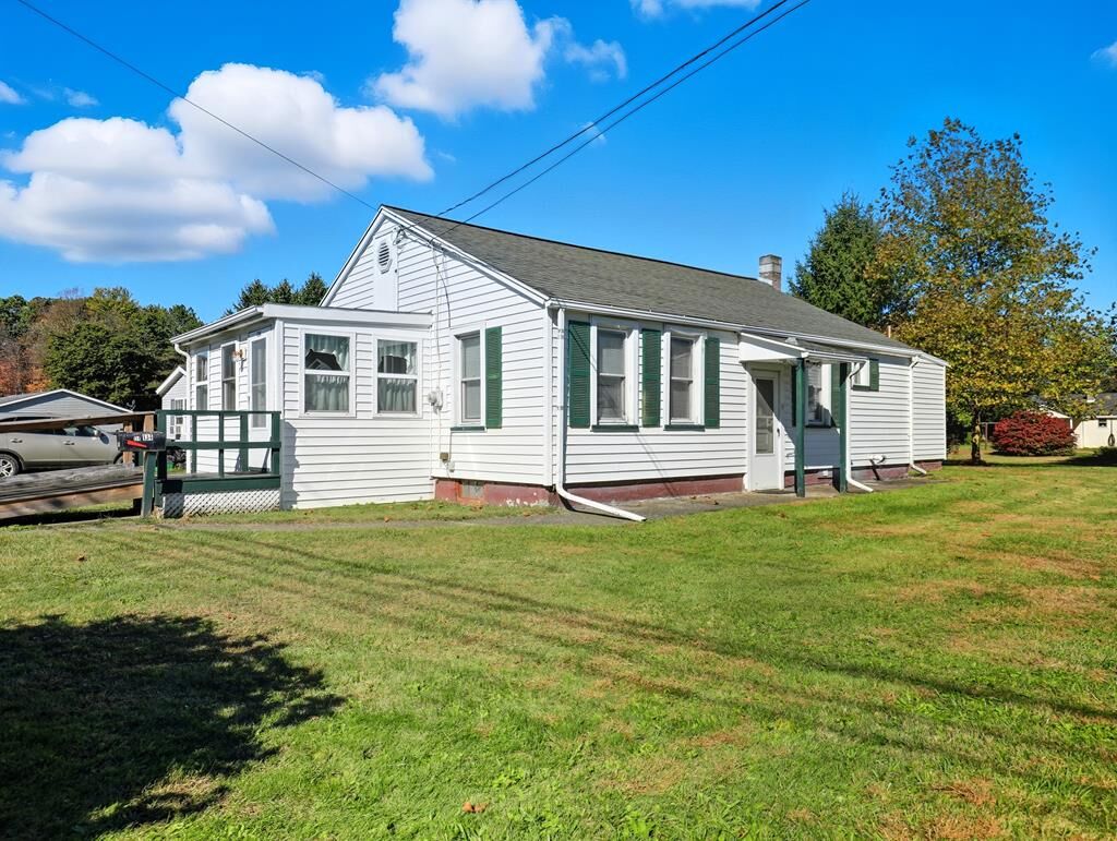 Property Photo:  134 Center Street  PA 18840 