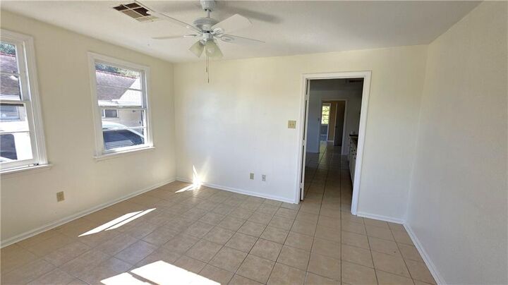 Property Photo: 2800-2802 Plaza Drive LA 70043