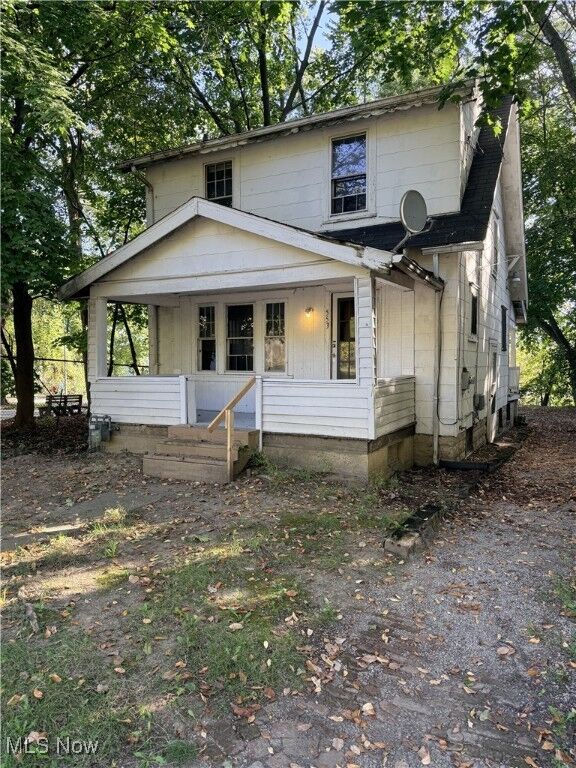 Property Photo:  553 Whitney Avenue  OH 44306