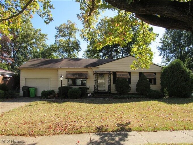 Property Photo:  19400 Mayfair Lane  OH 44128 